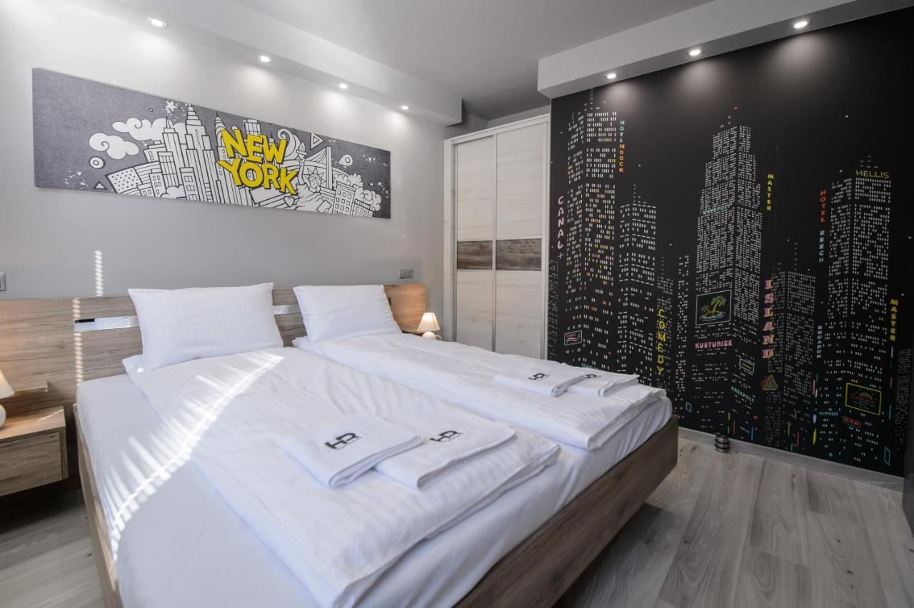 Hr Apartmanhaz Егер Екстериор снимка