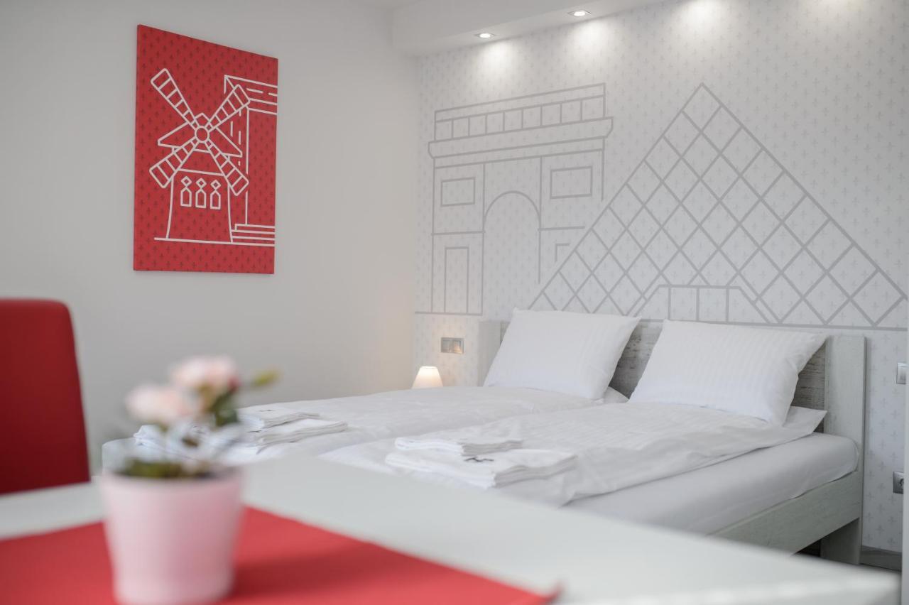 Hr Apartmanhaz Егер Екстериор снимка